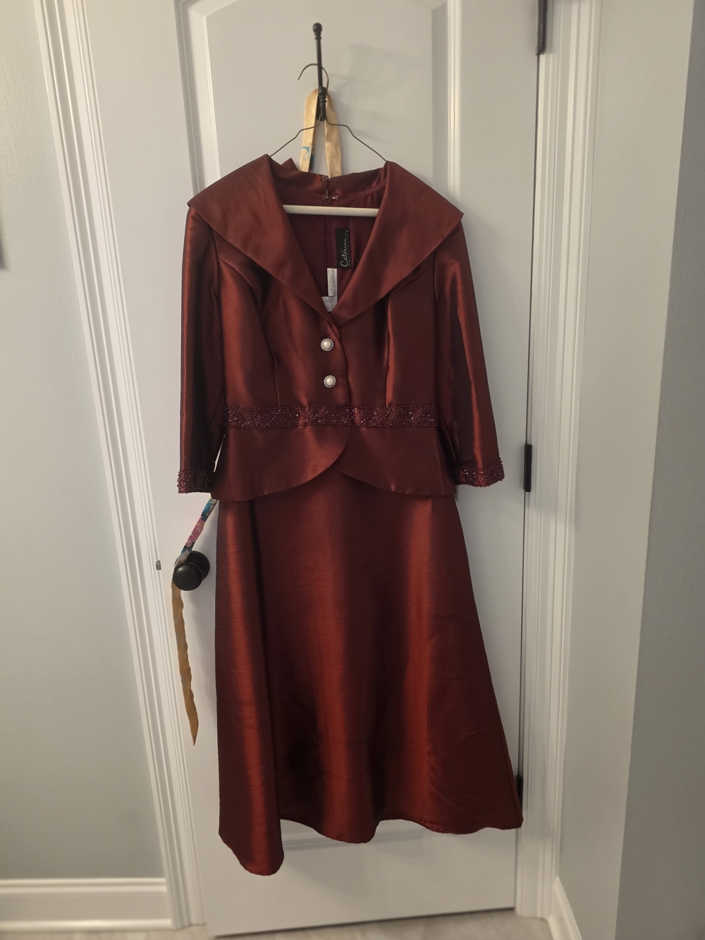 Caterina Collection Burgundy Beaded Formal Gown Size 8 - Picture 2 of 6